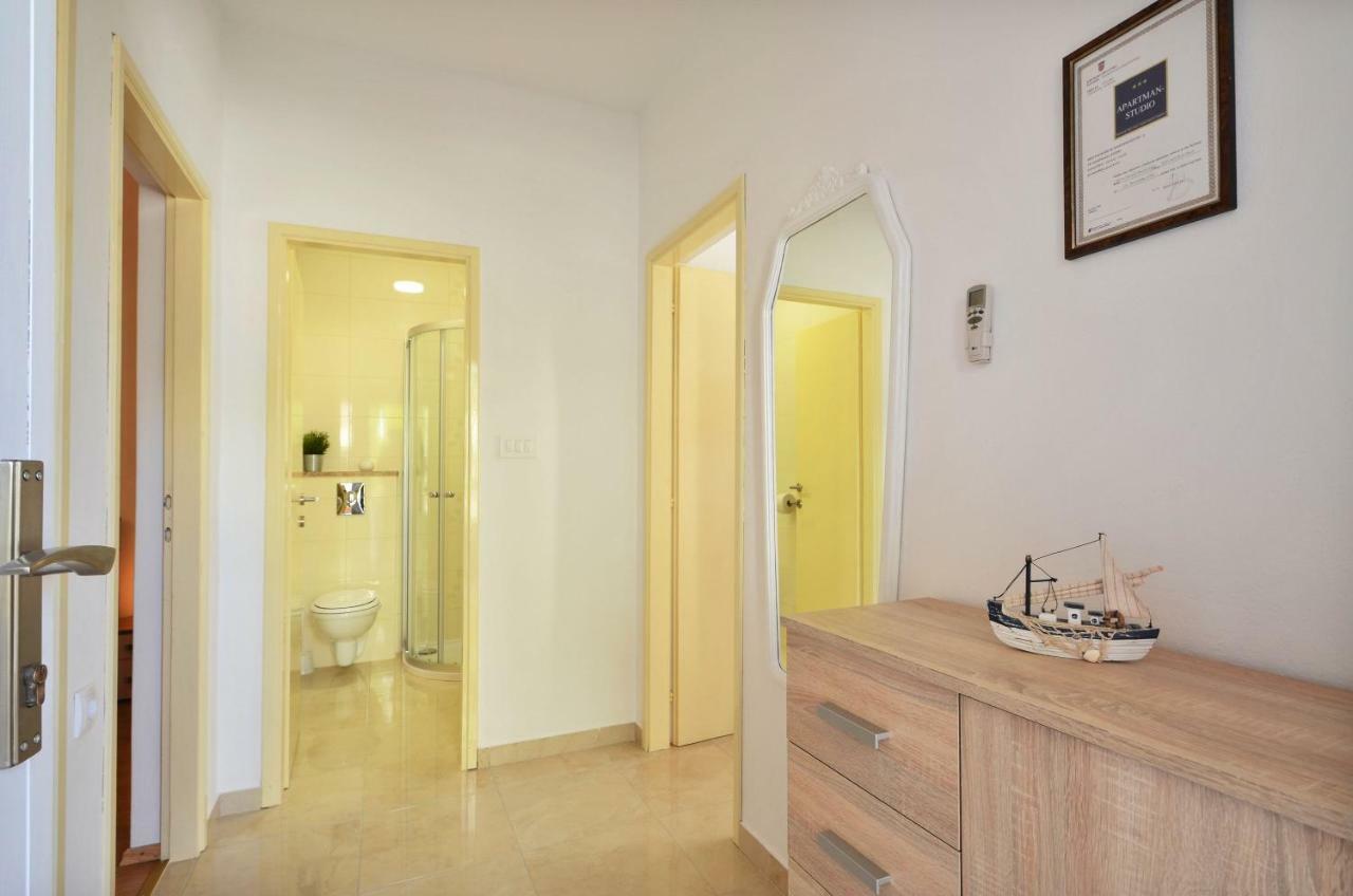 Apartment Jakov Grscica Prizba Eksteriør billede