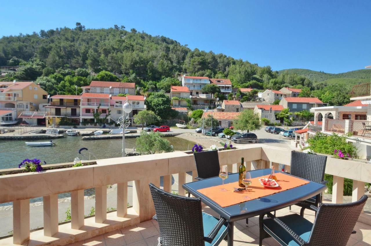 Apartment Jakov Grscica Prizba Eksteriør billede