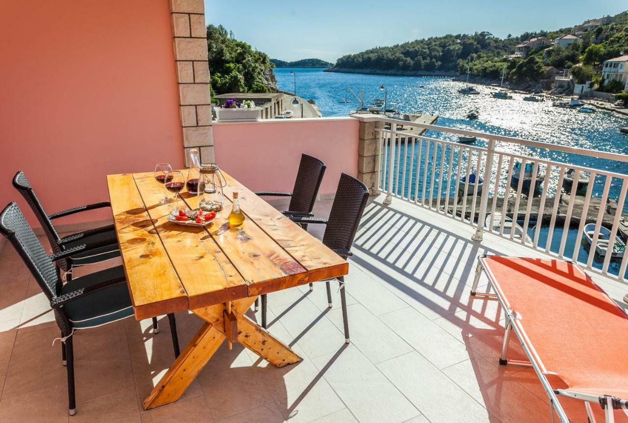 Apartment Jakov Grscica Prizba Eksteriør billede